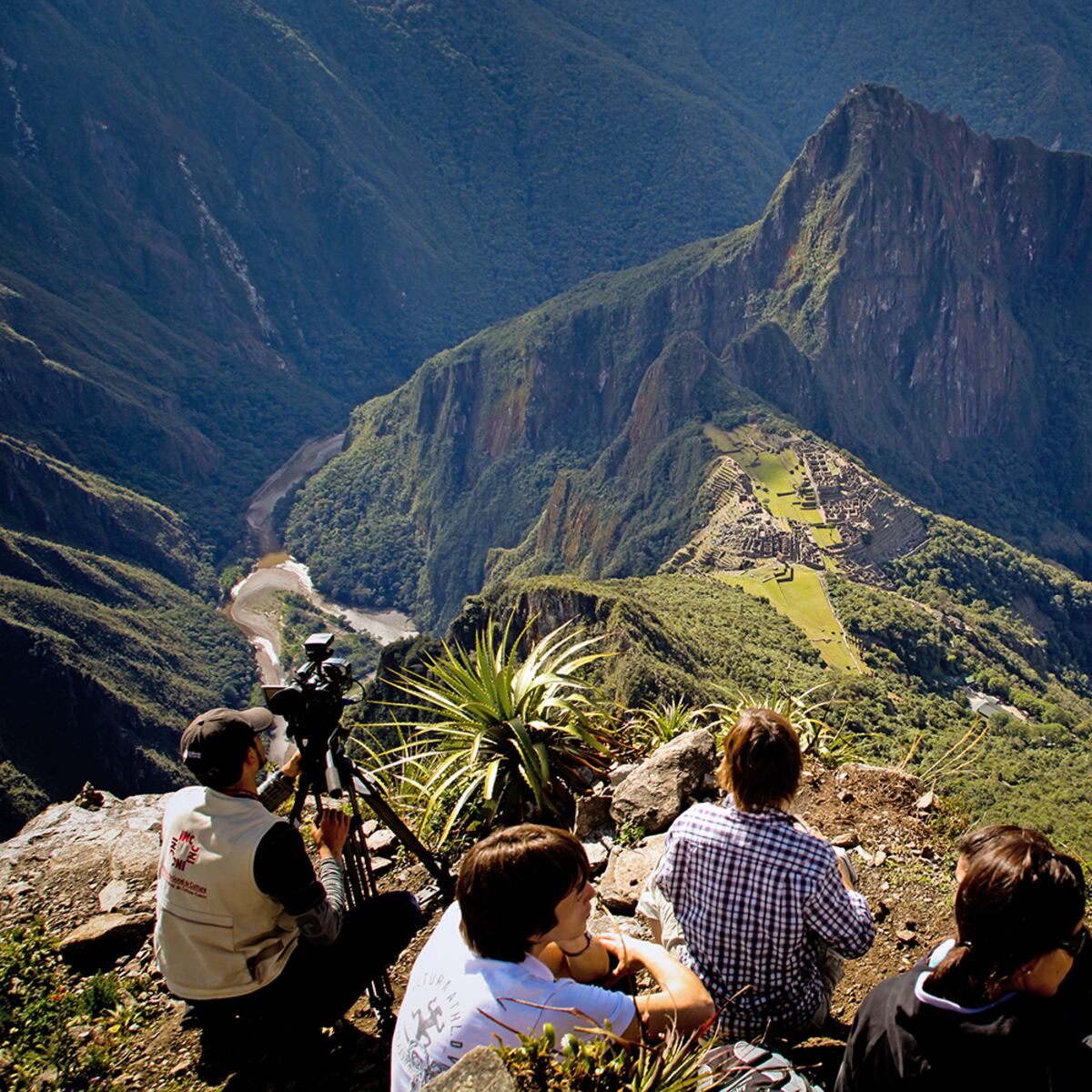 Ciudadela de Machu Picchu durante la temporada seca entre abril y septiembre en Perú