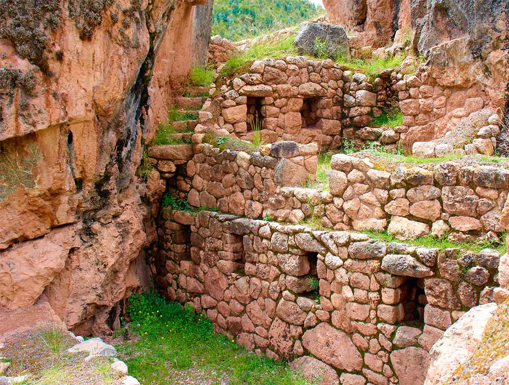 Inkilltambo hidden Inca ruins near Cusco city
